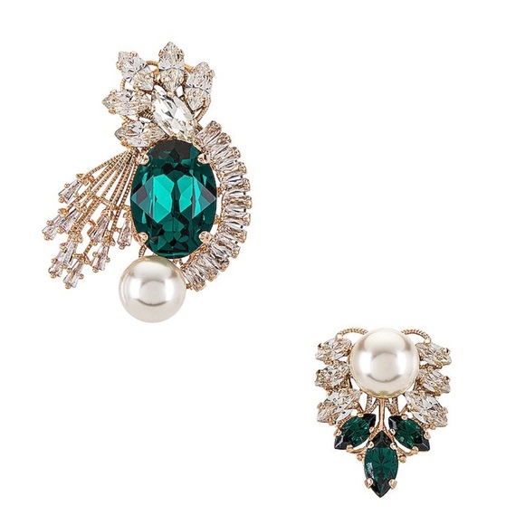 Revolve ANTON HEUNIS Asymmetric Crystal Cluster Mismatch Statement Earrings - Picture 1 of 8
